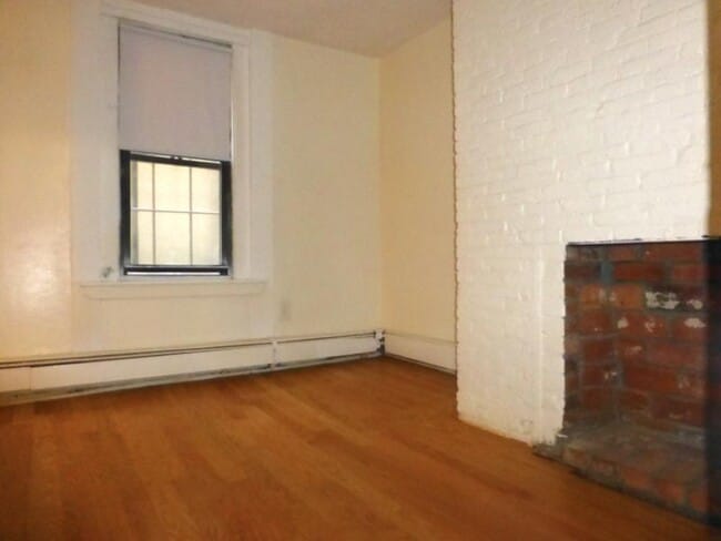Building Photo - 224 Cambridge St