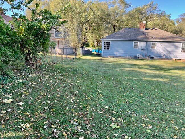 Patio interior - 909 Cheyenne St