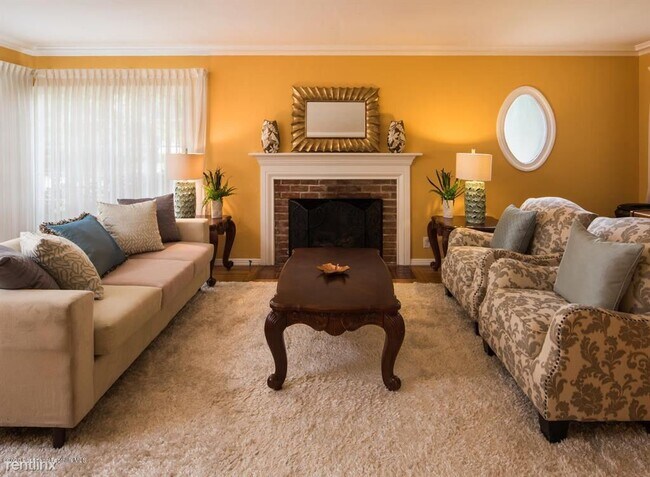 Foto del edificio - 3 br, 2 bath House - 2335 Lorain Rd
