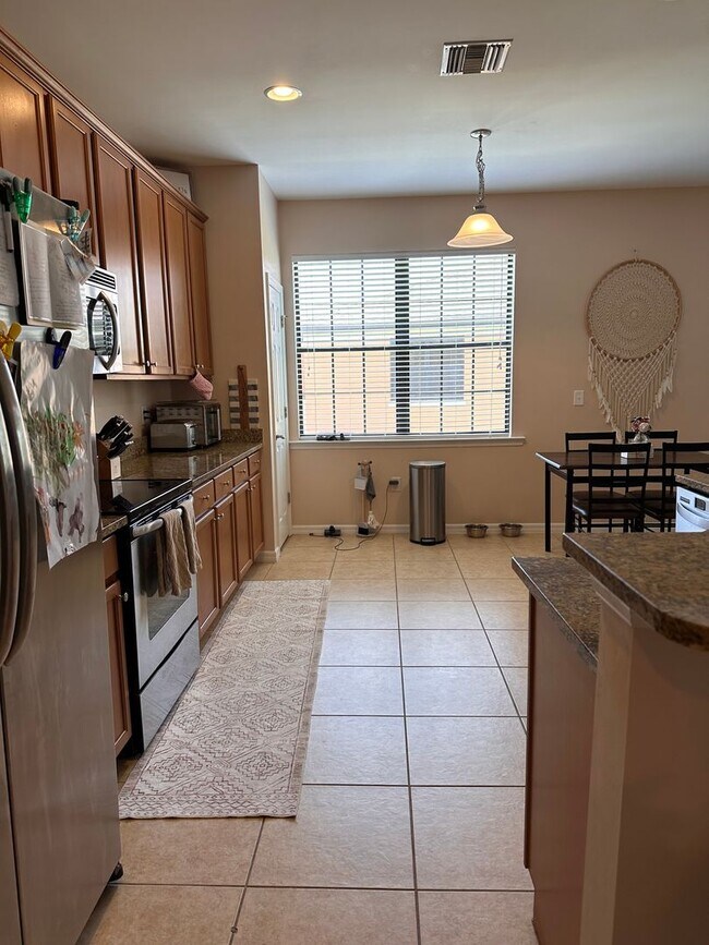 Building Photo - 3BR PLUS DEN IN ESTERO