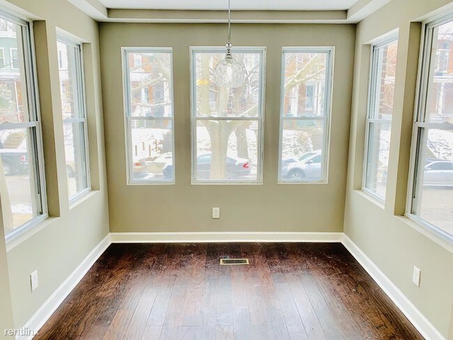 Foto del edificio - 4 br, 2 bath Townhome - 4637 Kernwood Ave