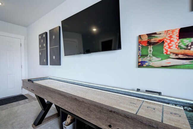 Foto del edificio - 5242 Fallon St