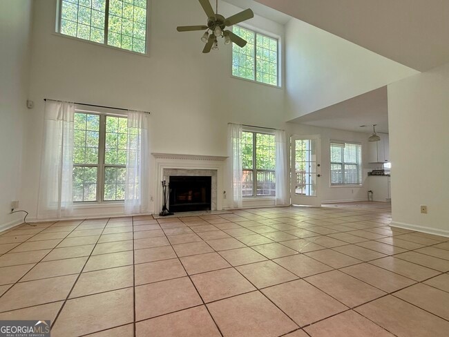 Foto del edificio - 2700 Woodbine Hill Way NW