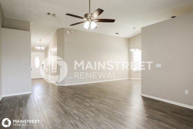 Foto del edificio - 7684 Collins Ridge Blvd