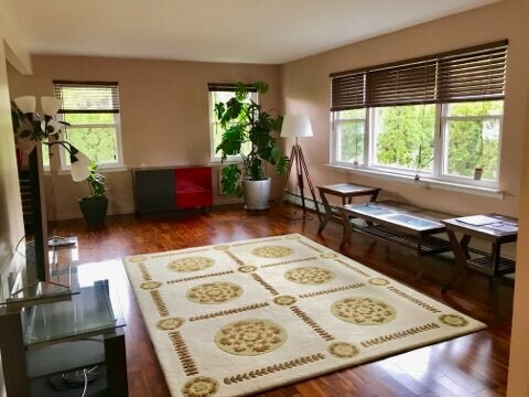 Foto del edificio - 354 W 259th St