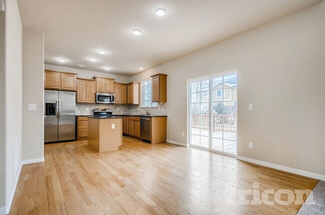 Building Photo - 161 N Newbern Way