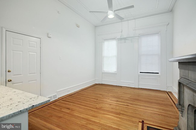 Building Photo - 333 S 18th St