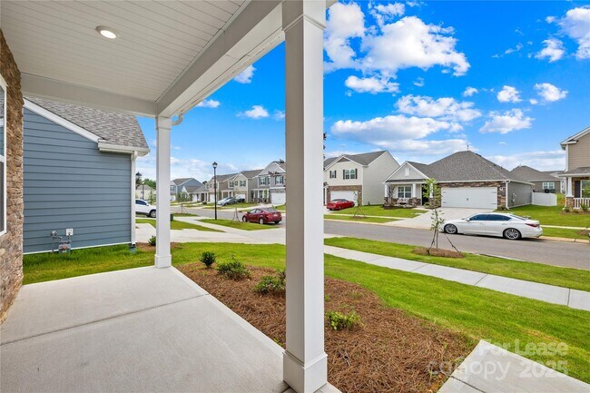 Building Photo - 537 Zermatt Ct
