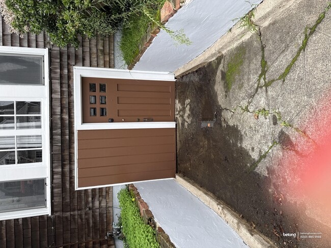 Foto del edificio - 2366 Virginia St