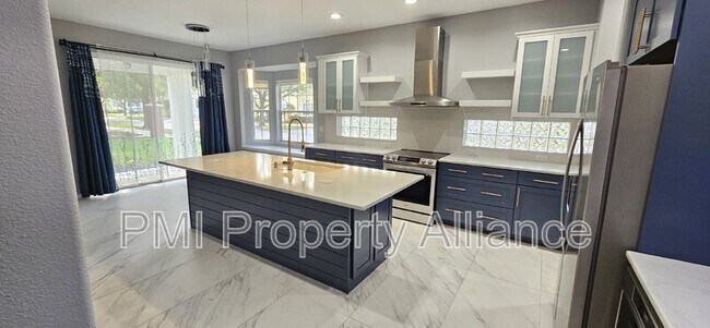Foto del edificio - 10012 Cobalt Bay Rd