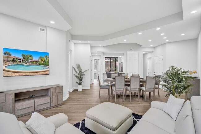 Building Photo - 7484 La Paz Boulevard Unit 101