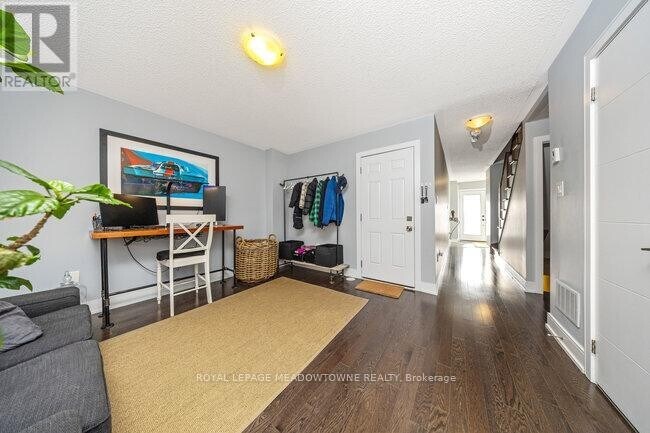 Building Photo - 16 Kersey Ln