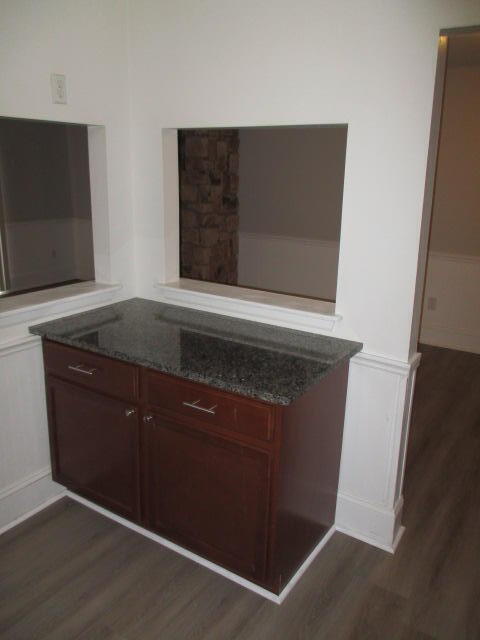 Building Photo - 41094 Southwind Dr