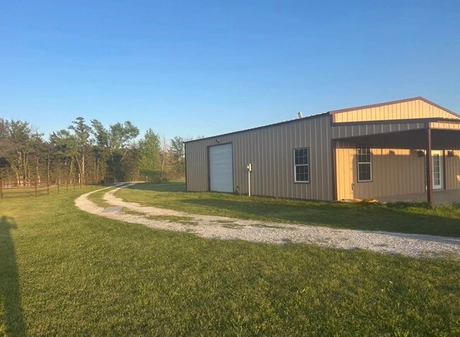 Building Photo - 1701 Co Rd 113