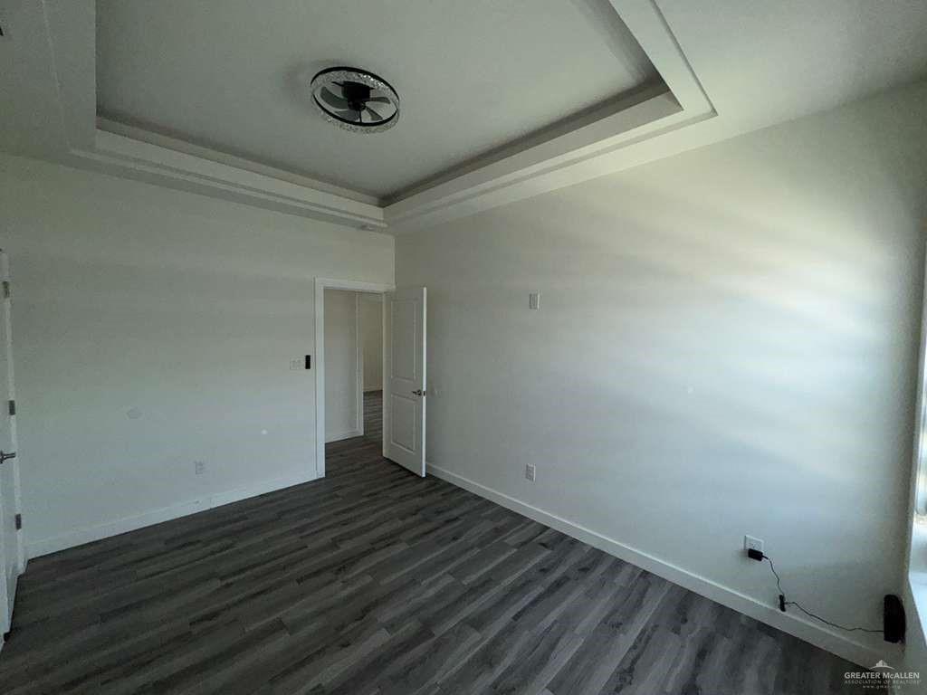 Foto del edificio - 7 E Iris Ave