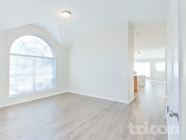 Foto del edificio - 4429 Spanish Oak Cir