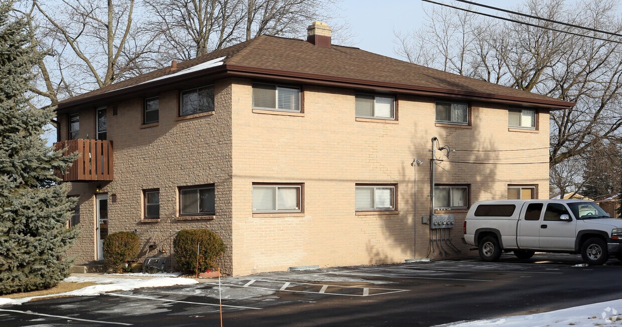 Foto del edificio - N88W14915 Jefferson Ave