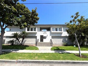 Building Photo - 4307 W 142nd St