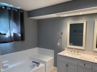 Foto del edificio - Large Fenced Yard!  Rainbow Woods Home For Rent