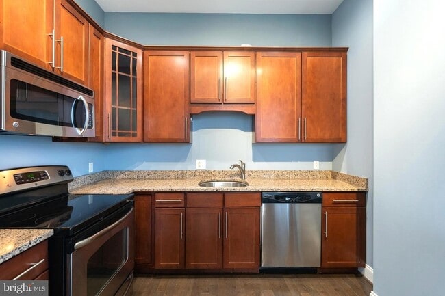 Photo - 207 Rector St Townhome