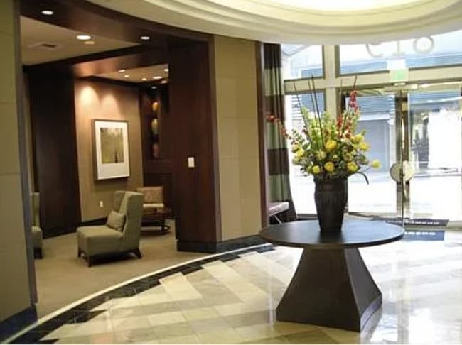 Lobby - 819 Virginia St