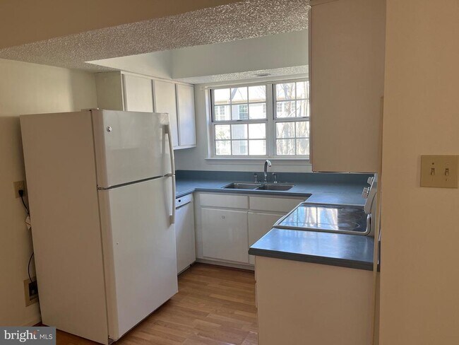 Foto del edificio - 3806 Green Ridge Ct