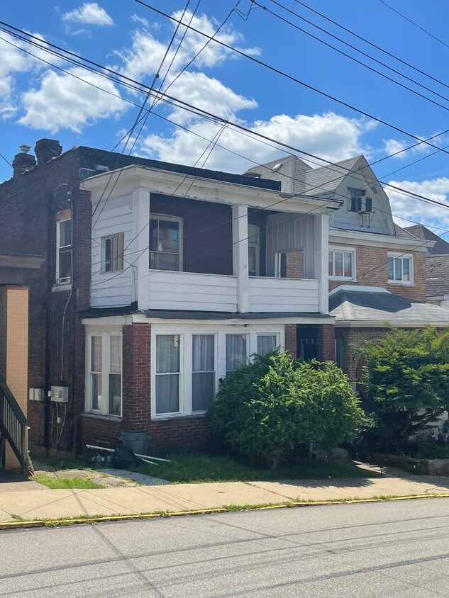 2212 Milligan Ave, Pittsburgh, PA 15218 Townhome Rentals in