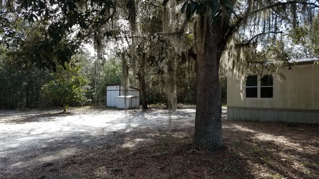 Foto del edificio - 103 Nancy Ave