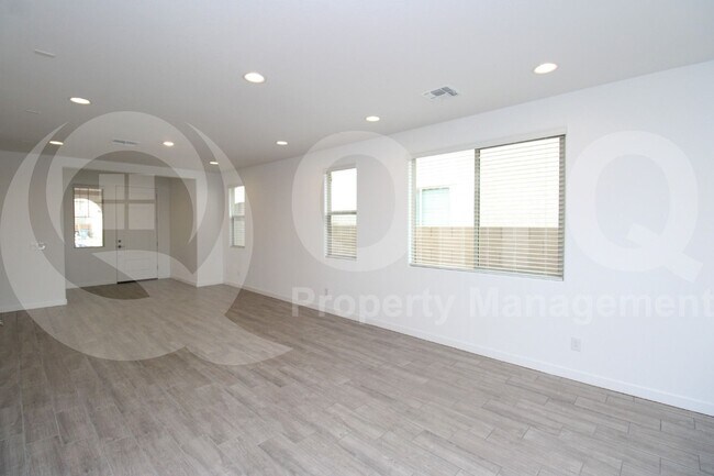 Foto del edificio - 9535 W Roma Ave