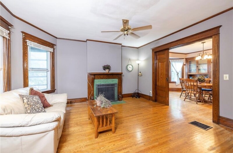 72 Belmont St Unit UP Includes Utilities!, Rochester, NY 14620 Room