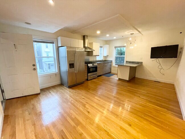 Foto del edificio - 128 Hillside St