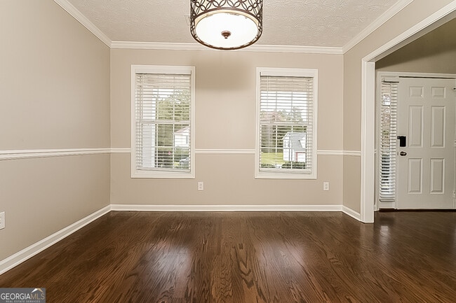 Building Photo - 60 Berkshire Run