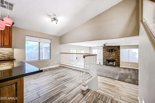 Foto del edificio - 2633 E Nance St