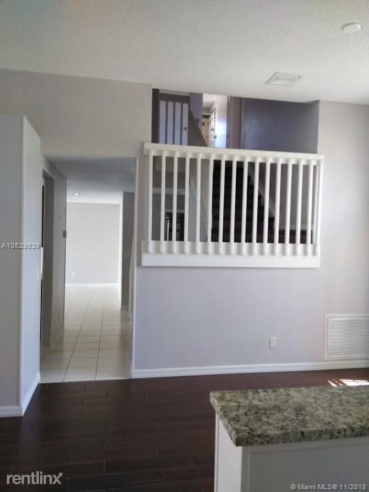 Foto del edificio - 4 br, 3 bath House - 18271 NW 19th St
