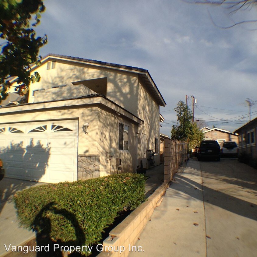 Primary Photo - 260 S Laurel Ave