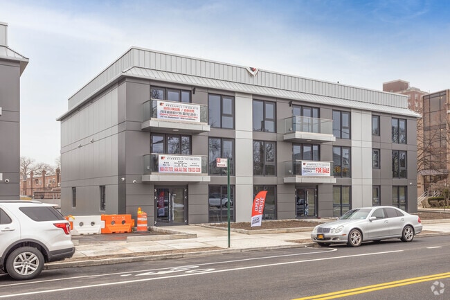 Building Photo - 153-52 76th Rd