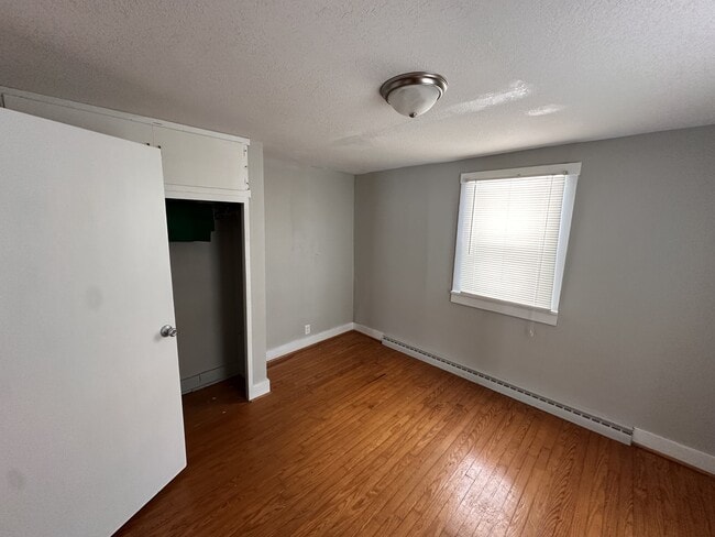 Foto del edificio - 727 N Brandon Ave