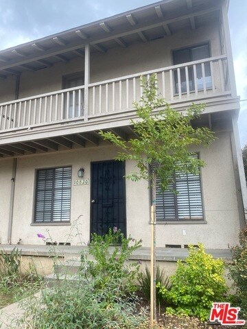 Building Photo - 10816 S Western Ave