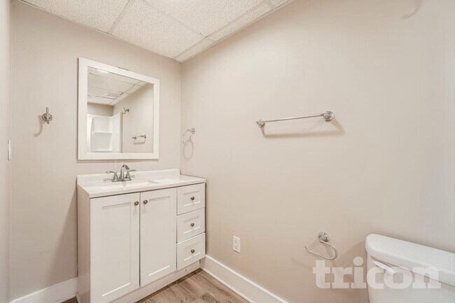 Building Photo - 2590 Mountain Brook Rd