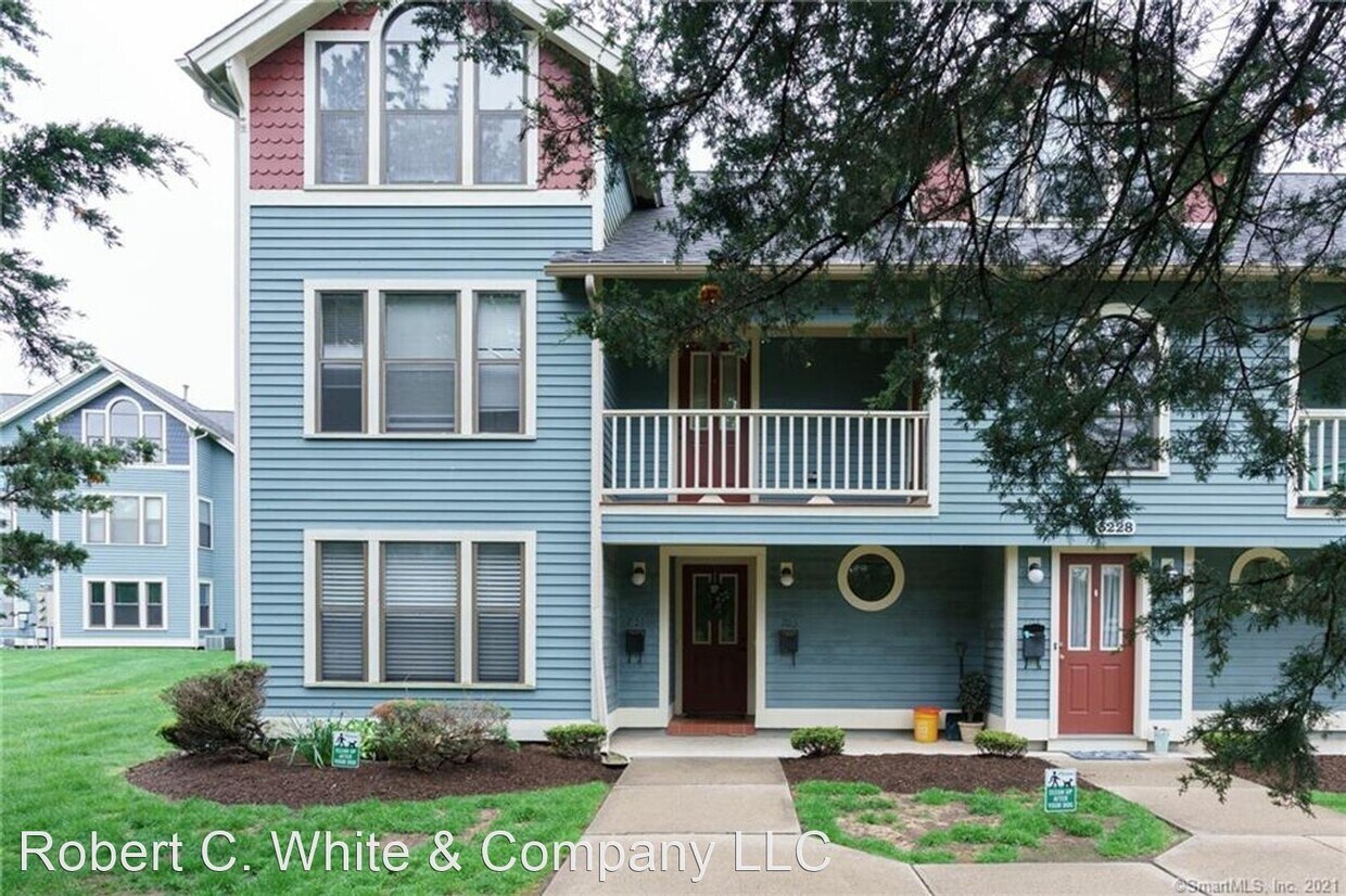 Primary Photo - 3 br, 2 bath House - 3228 Whitney Ave, Uni...