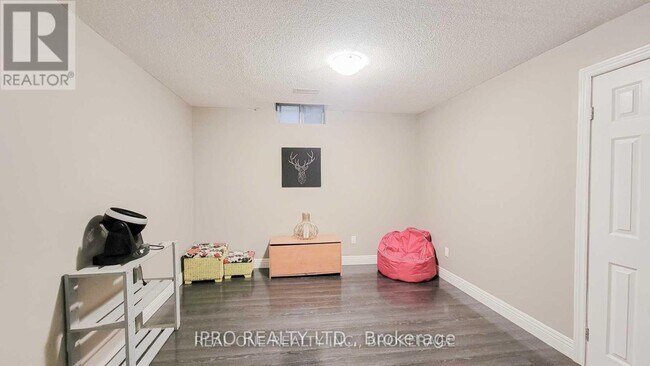Building Photo - 5660 Turney Dr