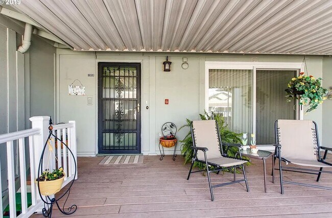 Photo - Top-Floor Gem – 2 Bed, 2 Full Bath, W/D, A... House