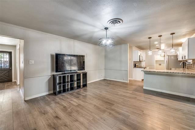 Foto del edificio - 6701 Gary Ln