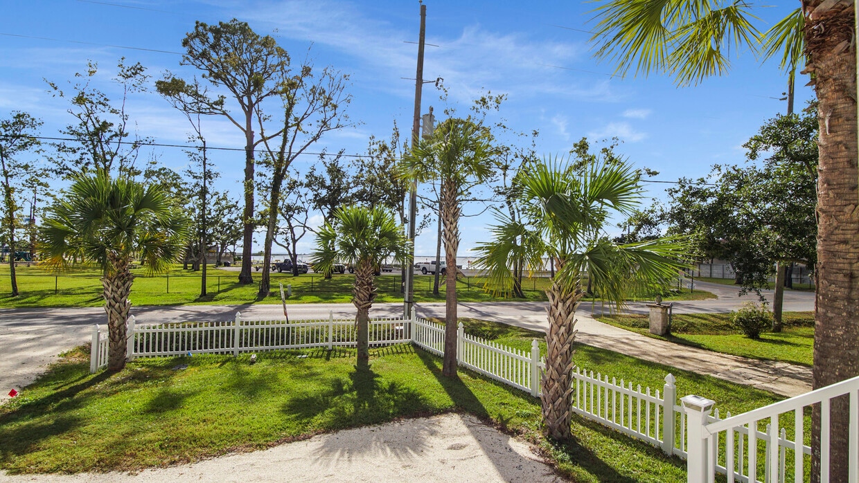 Building Photo - 2985 Bay Grove Rd