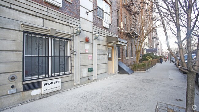 Foto del edificio - 378 93rd St