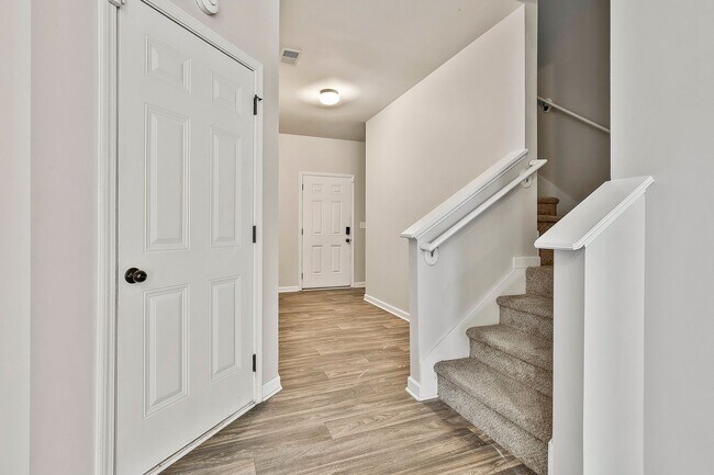 Foto del edificio - McDonough Home Spacious and Close to Everything!