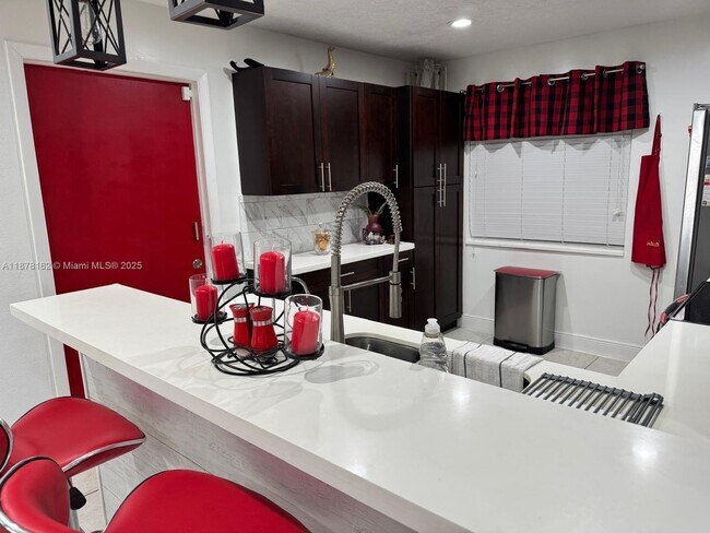 Foto del edificio - 15534 SW 153rd St