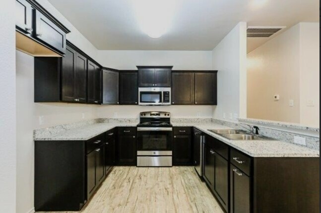 Foto principal - Cooper Schools/ Southwest Corridor/New Con...