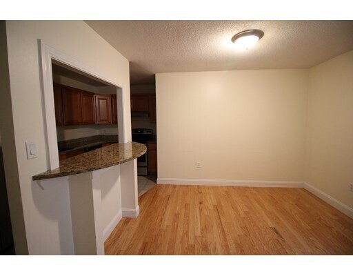 Building Photo - 201 Thorndike St