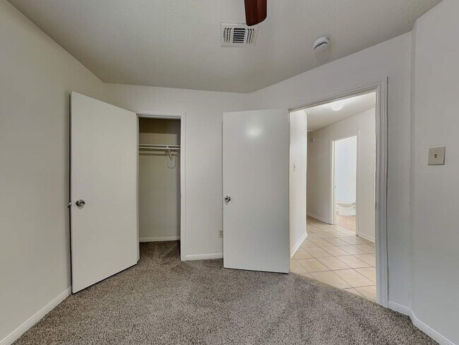 Foto del edificio - 19315 Bristlestar Dr